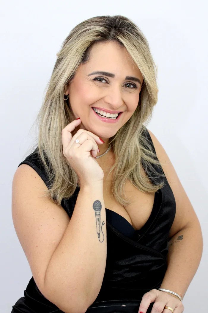 Retrato de Angelina sorrindo